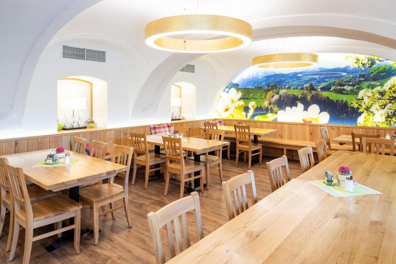 Hotel Perbersdorfer Heuriger Neuhofen an der Ybbs Esterno foto