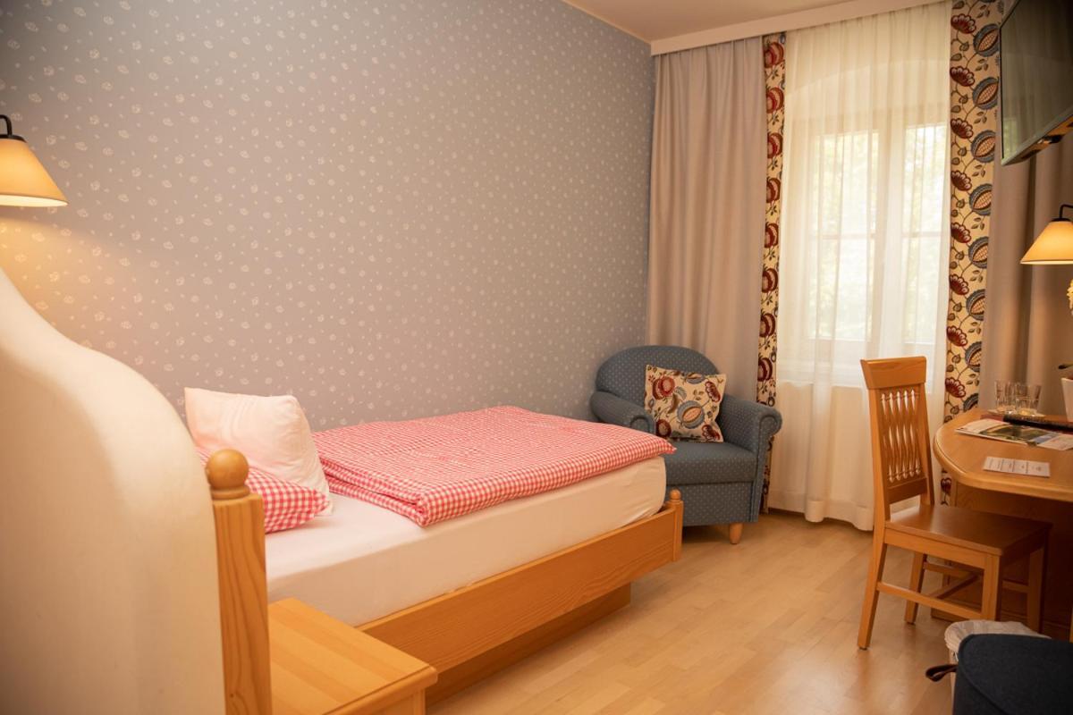 Hotel Perbersdorfer Heuriger Neuhofen an der Ybbs Esterno foto