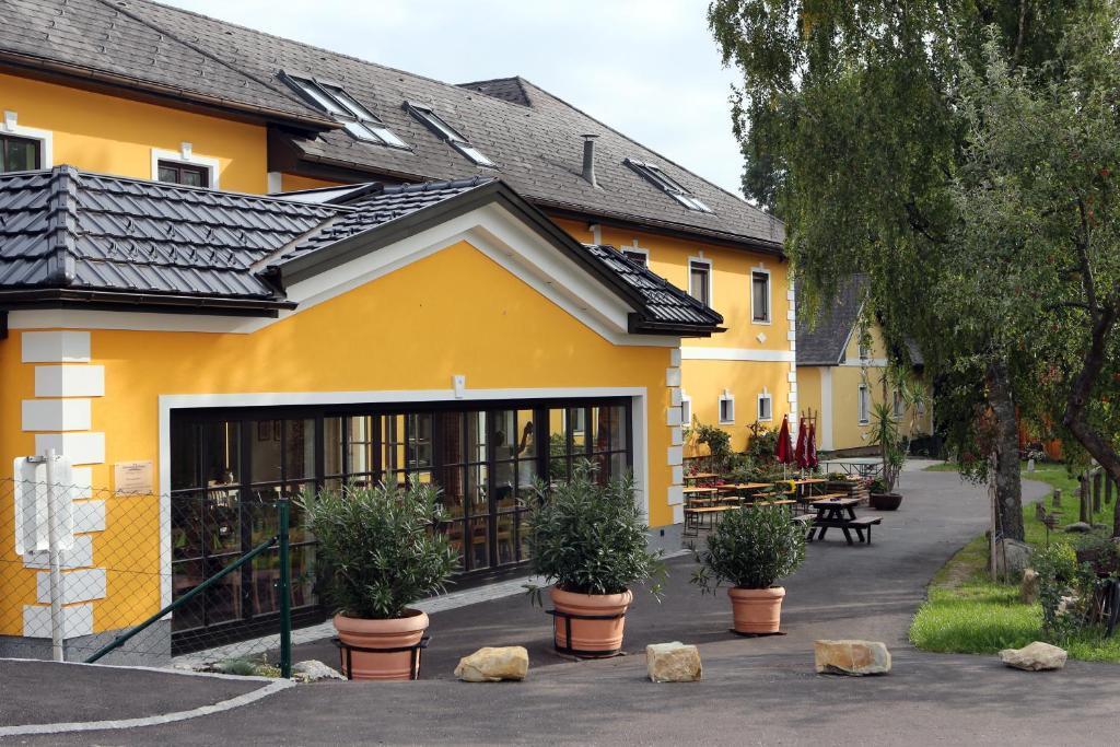 Hotel Perbersdorfer Heuriger Neuhofen an der Ybbs Esterno foto