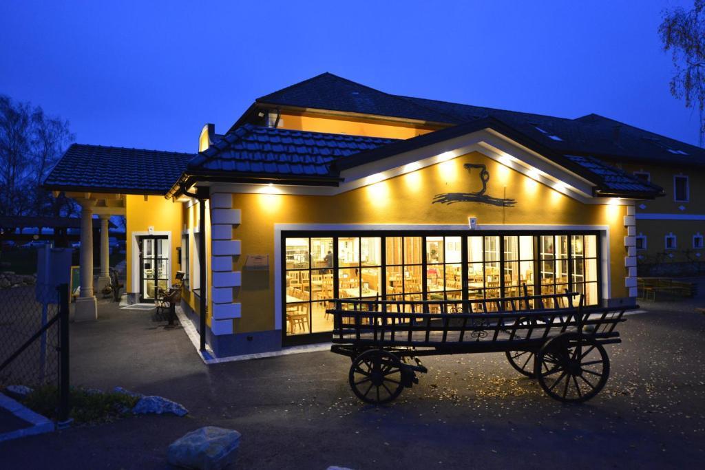 Hotel Perbersdorfer Heuriger Neuhofen an der Ybbs Esterno foto